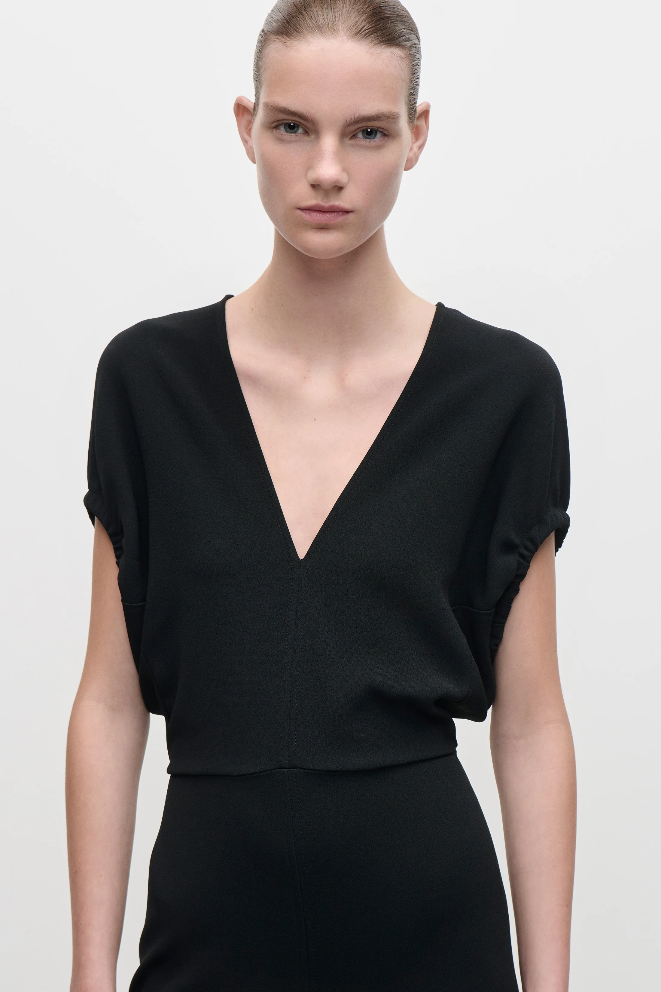 Edith Midi Dress In Black - Image 4