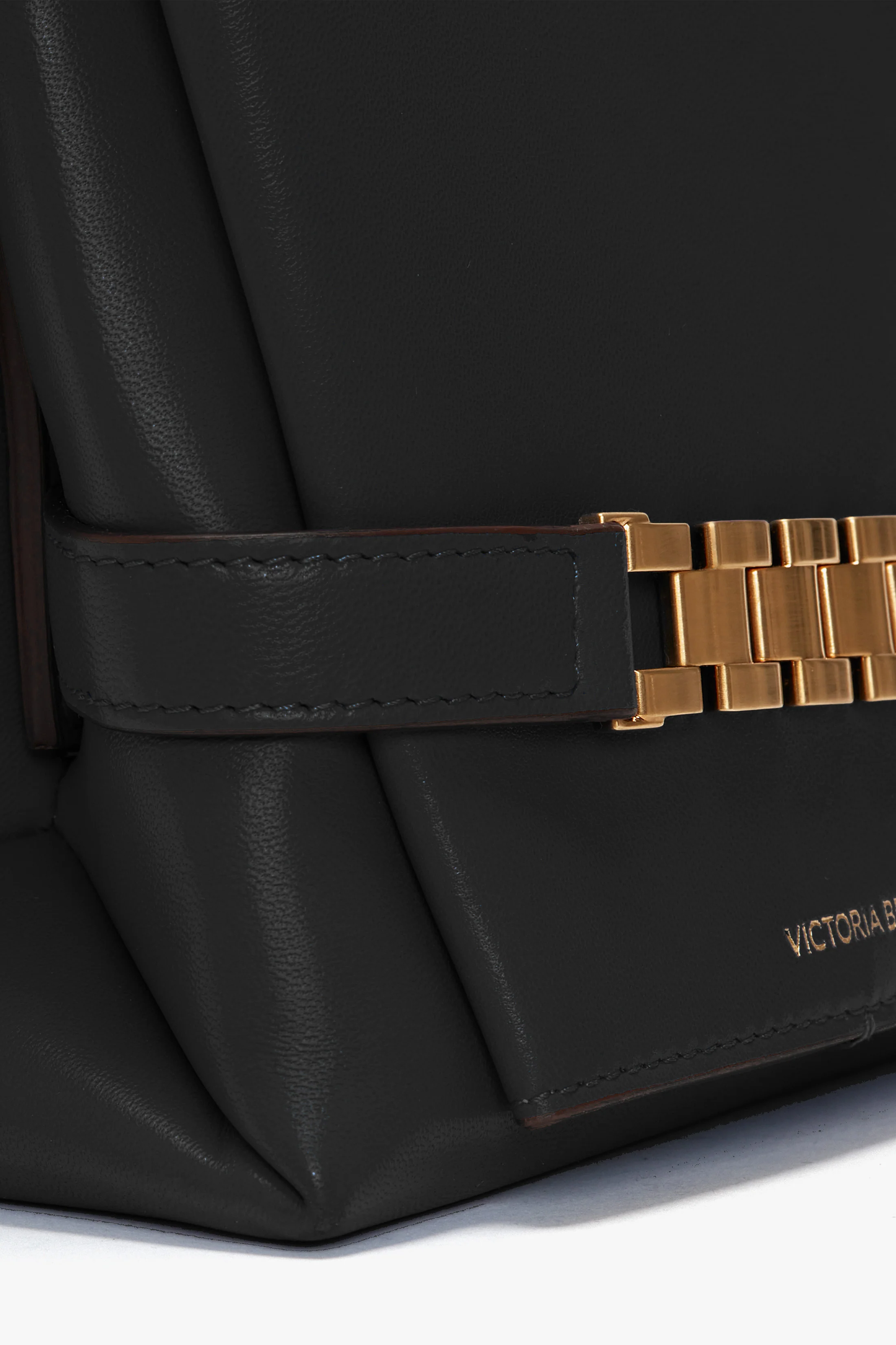 Chain Pouch Nappa Leather - Image 4