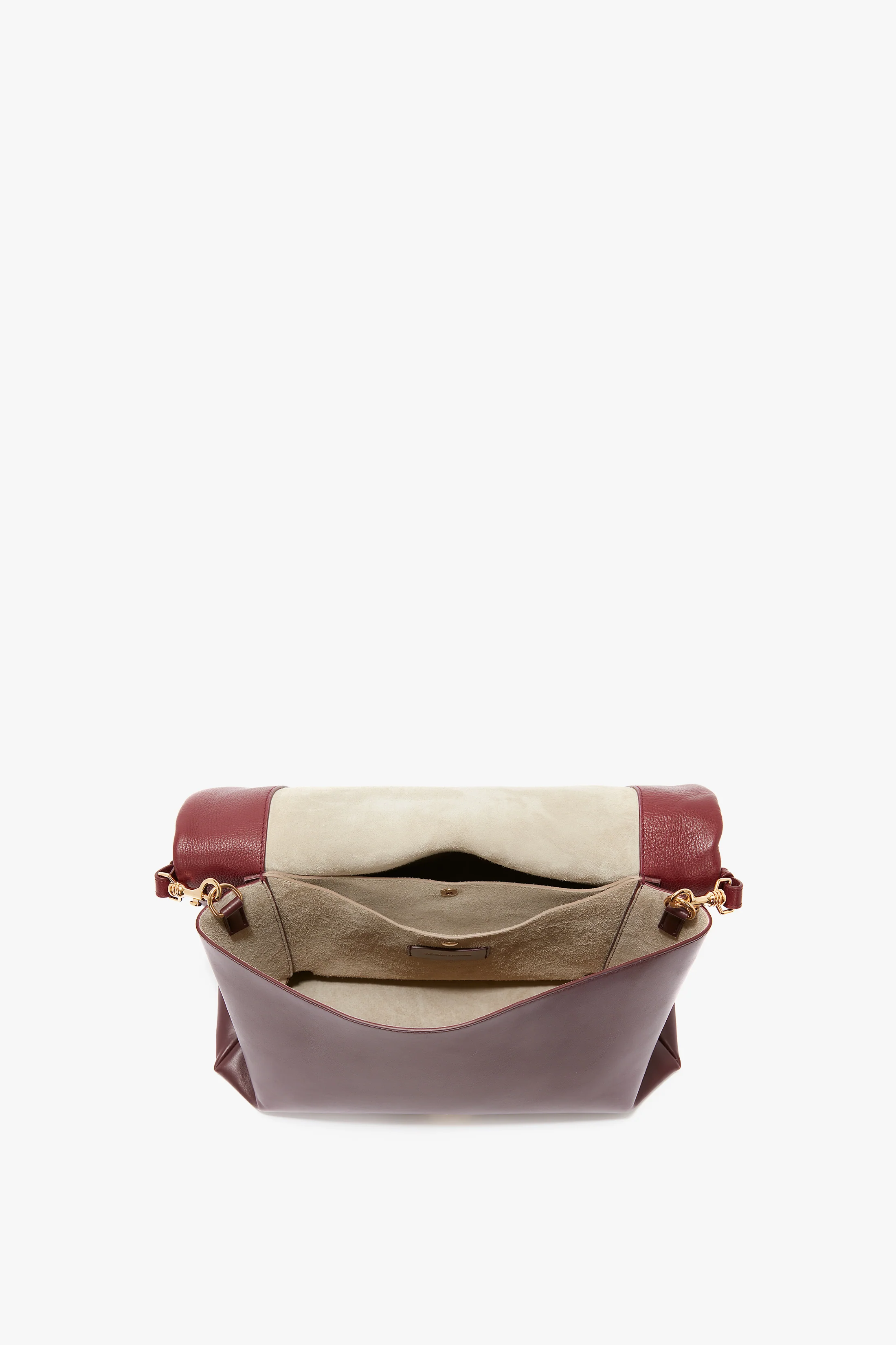 Jumbo Chain Pouch In Bordeaux - Image 4
