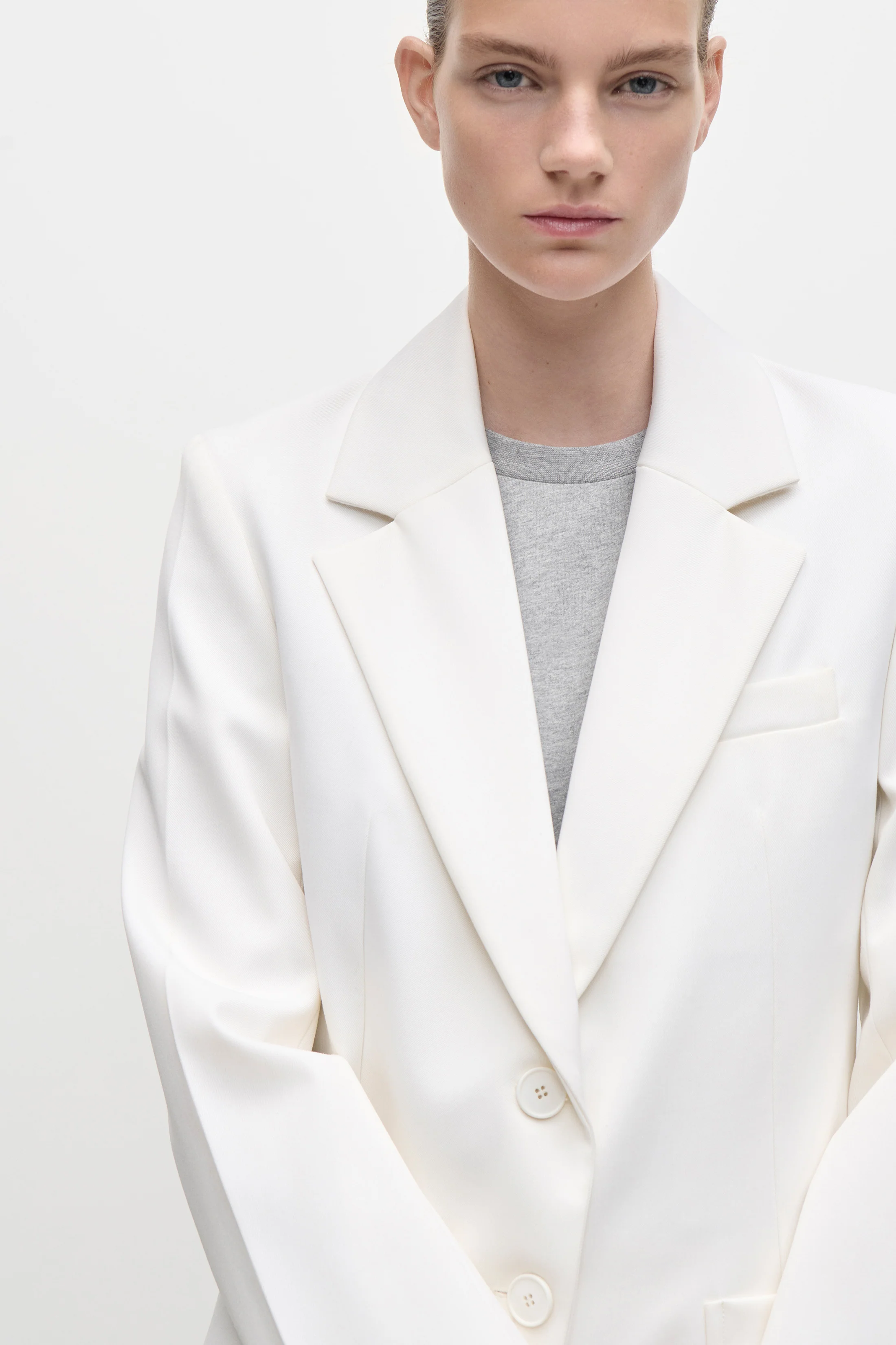 Katherine Jacket In Ivory - Image 4