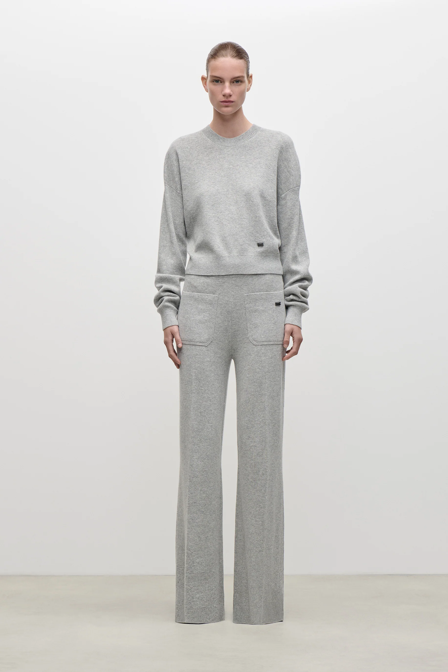 Alina Knitted Trouser In Light Grey