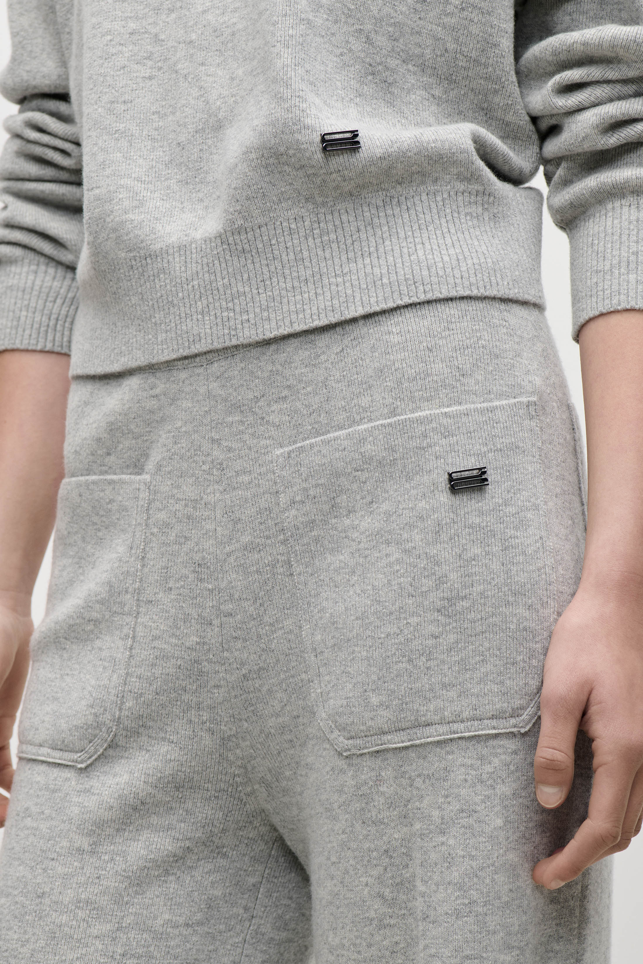 Alina Knitted Trouser In Light Grey - Image 3