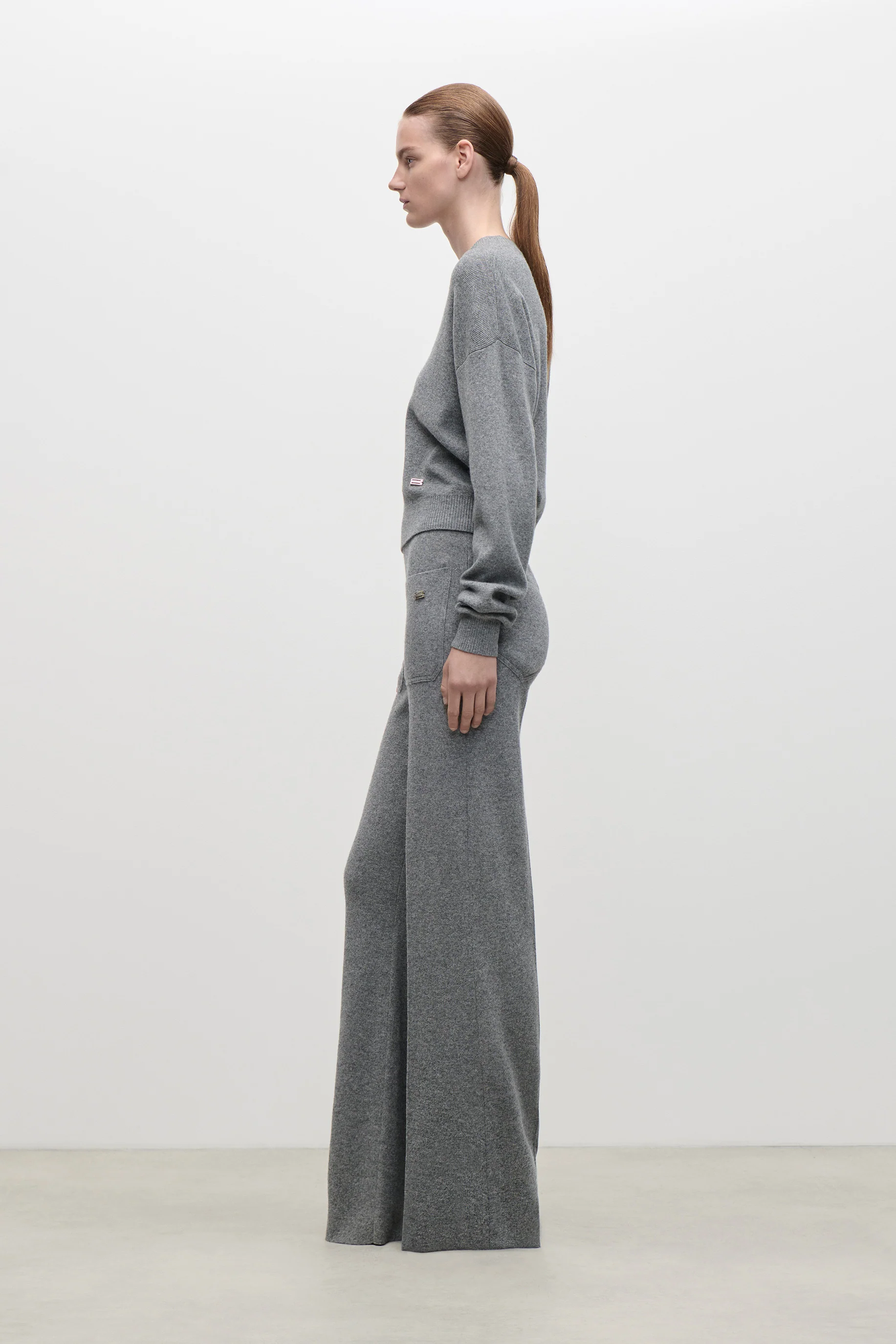 Alina Knitted Trouser In Mid Grey - Image 2