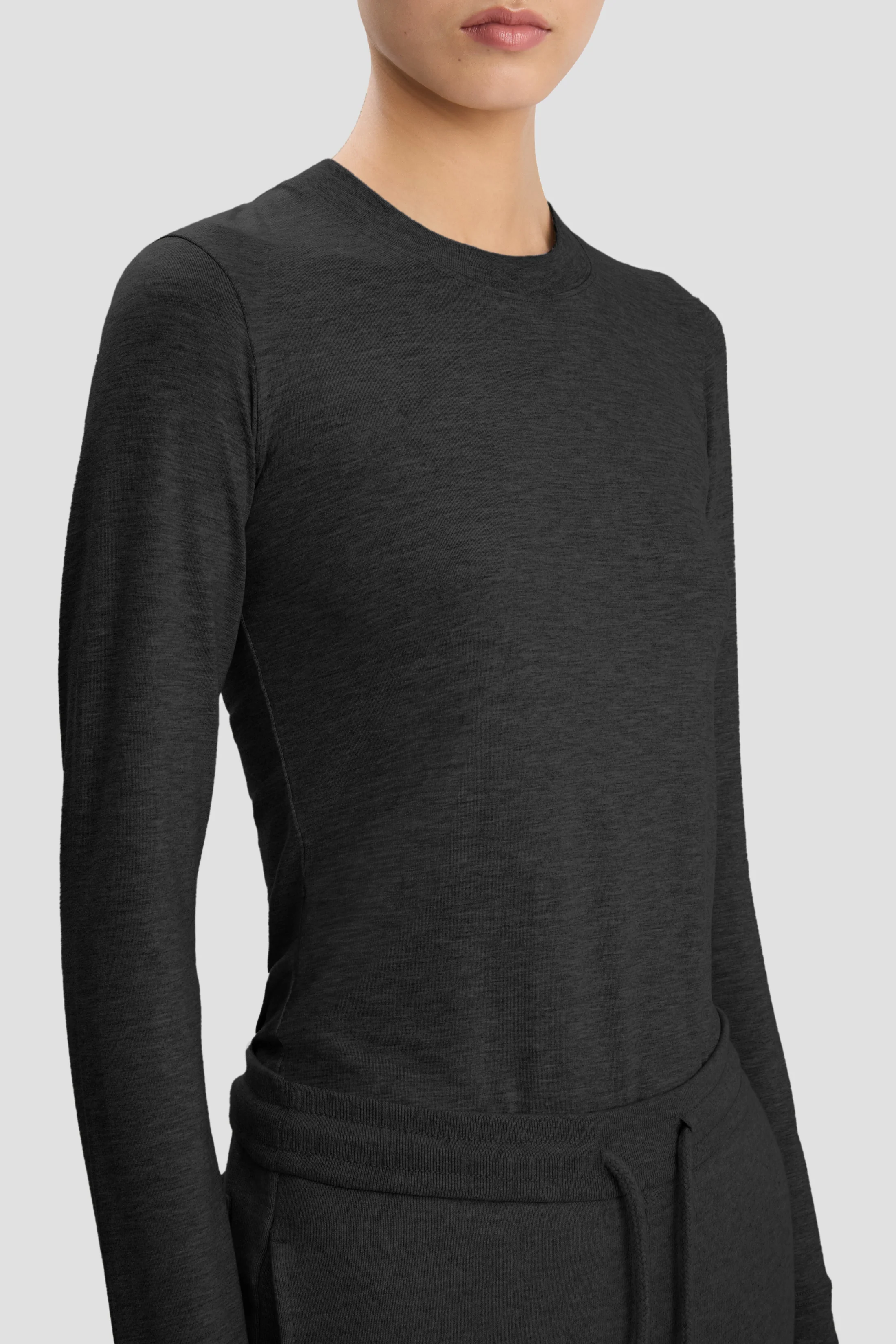 Long Sleeve T-Shirt In Black - Image 3