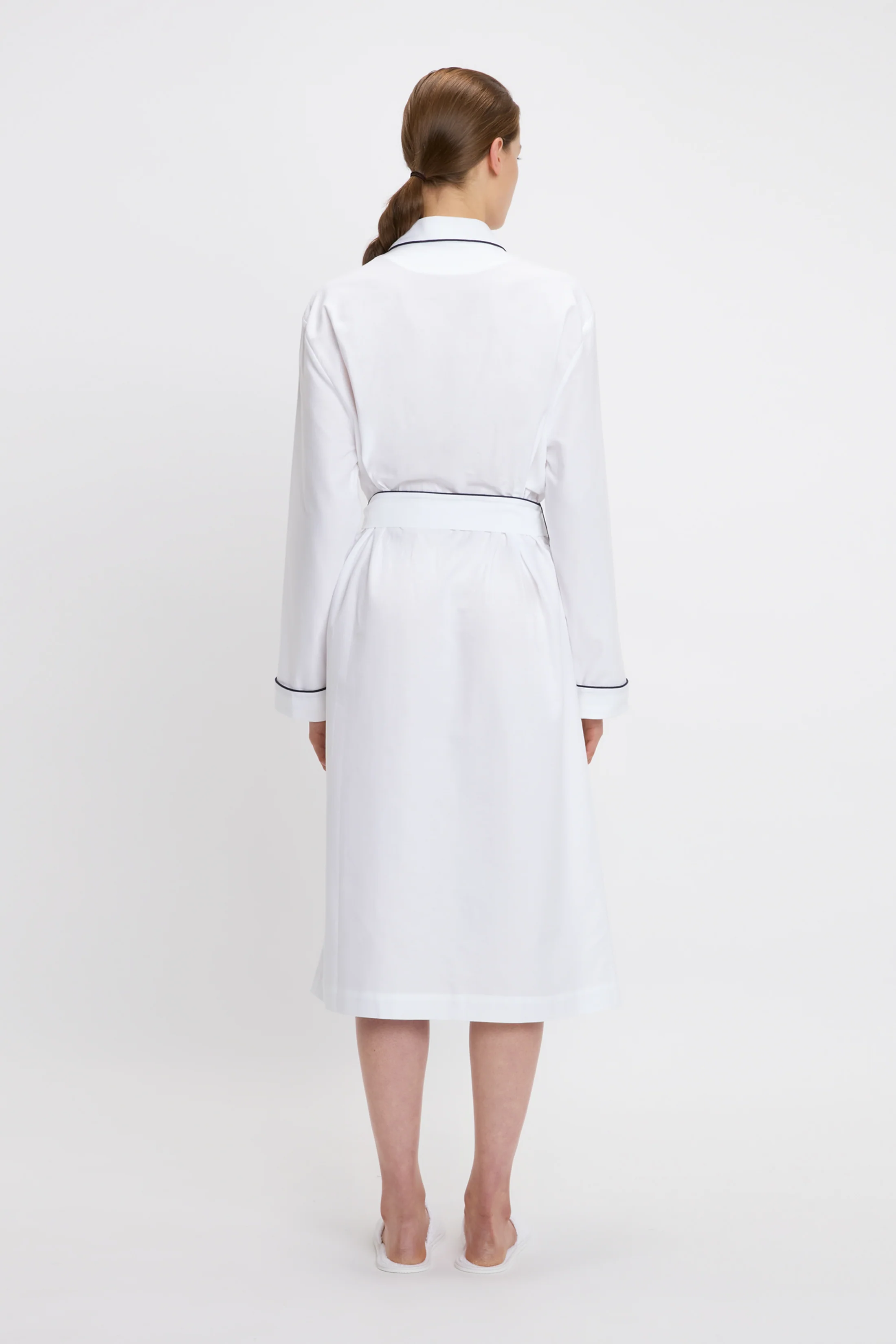 Piping Detail Pyjama Robe In White - Image 3