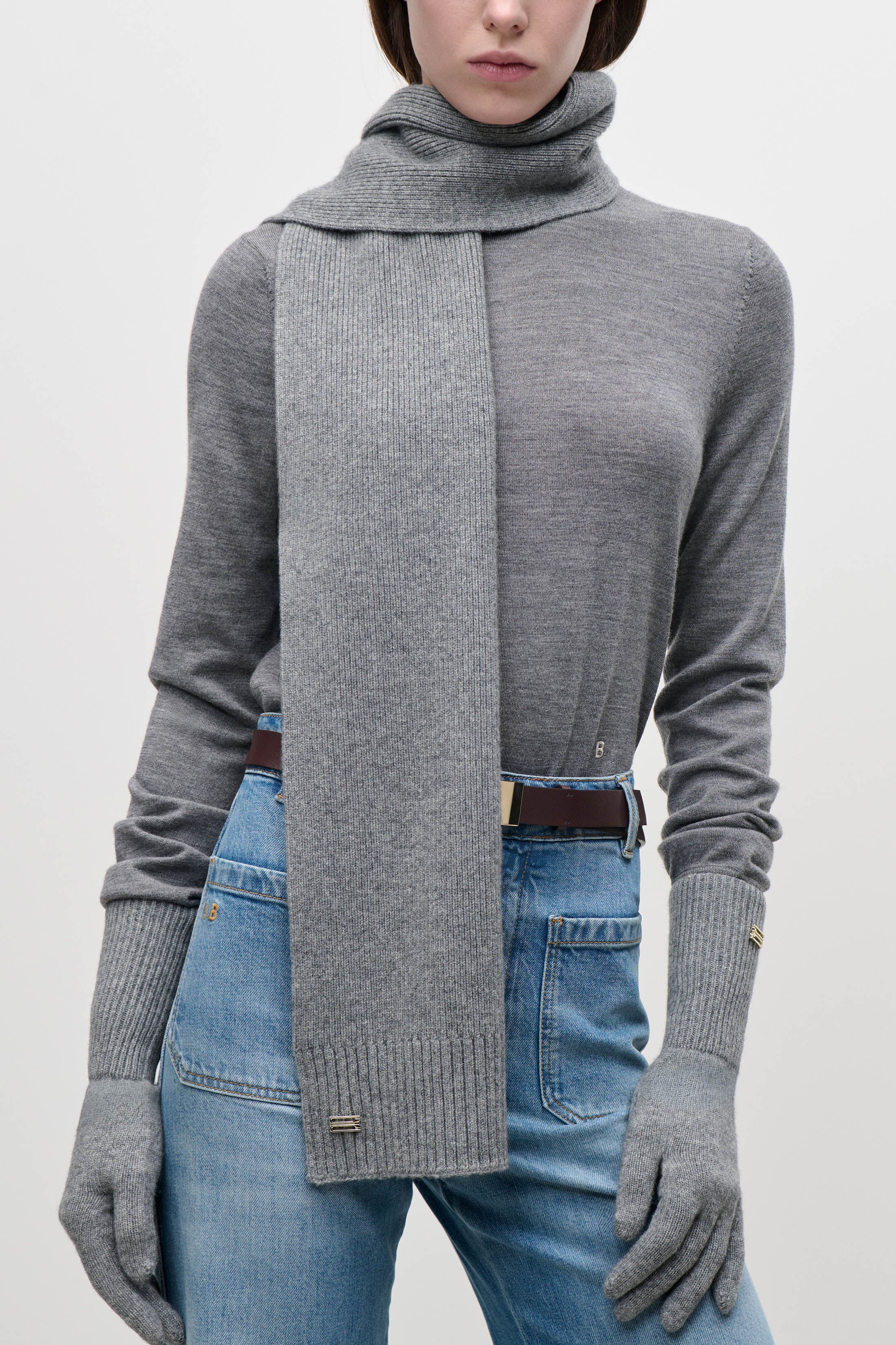 Scarf In Mid Grey - Image 2
