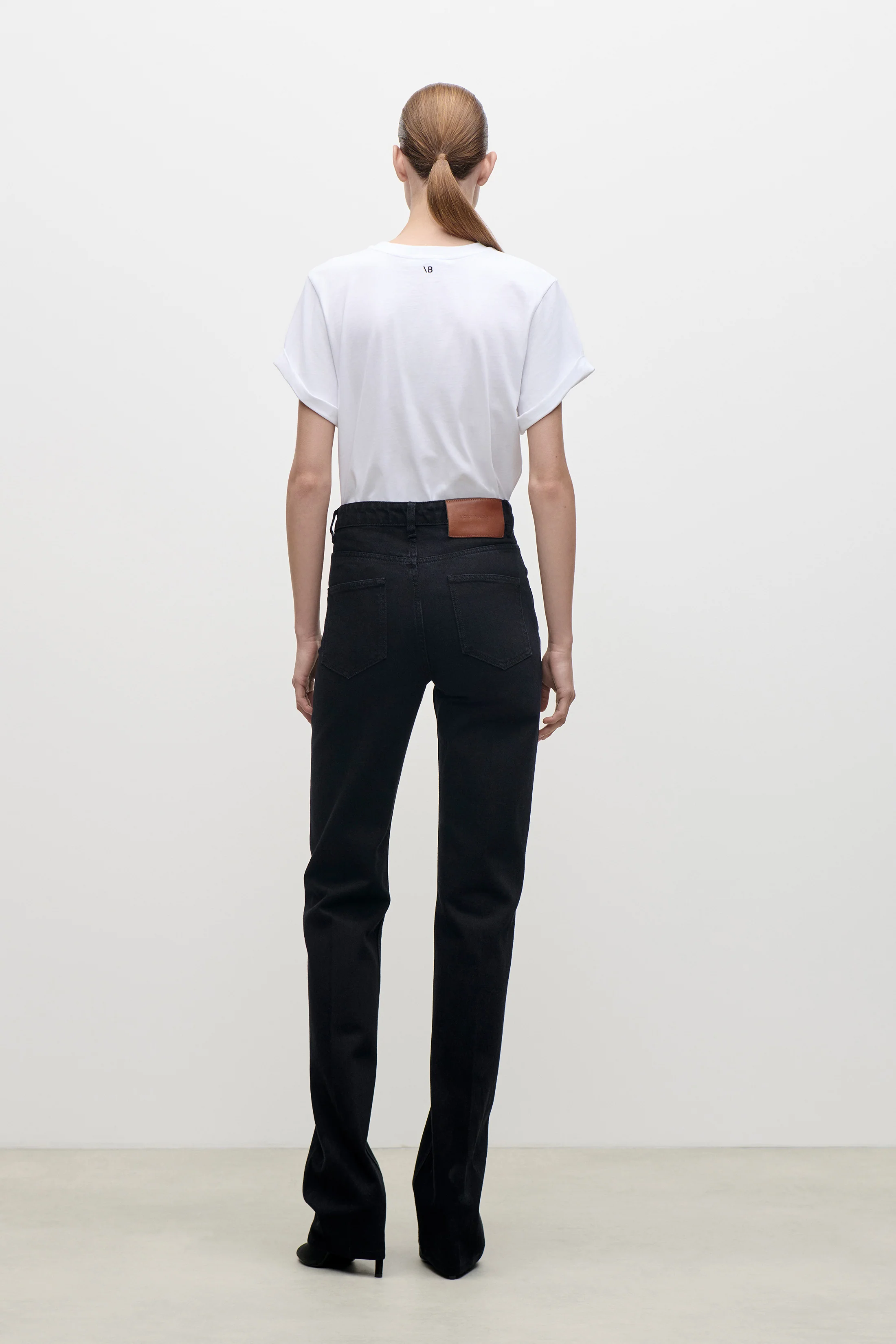Tilly T-Shirt In White - Image 3