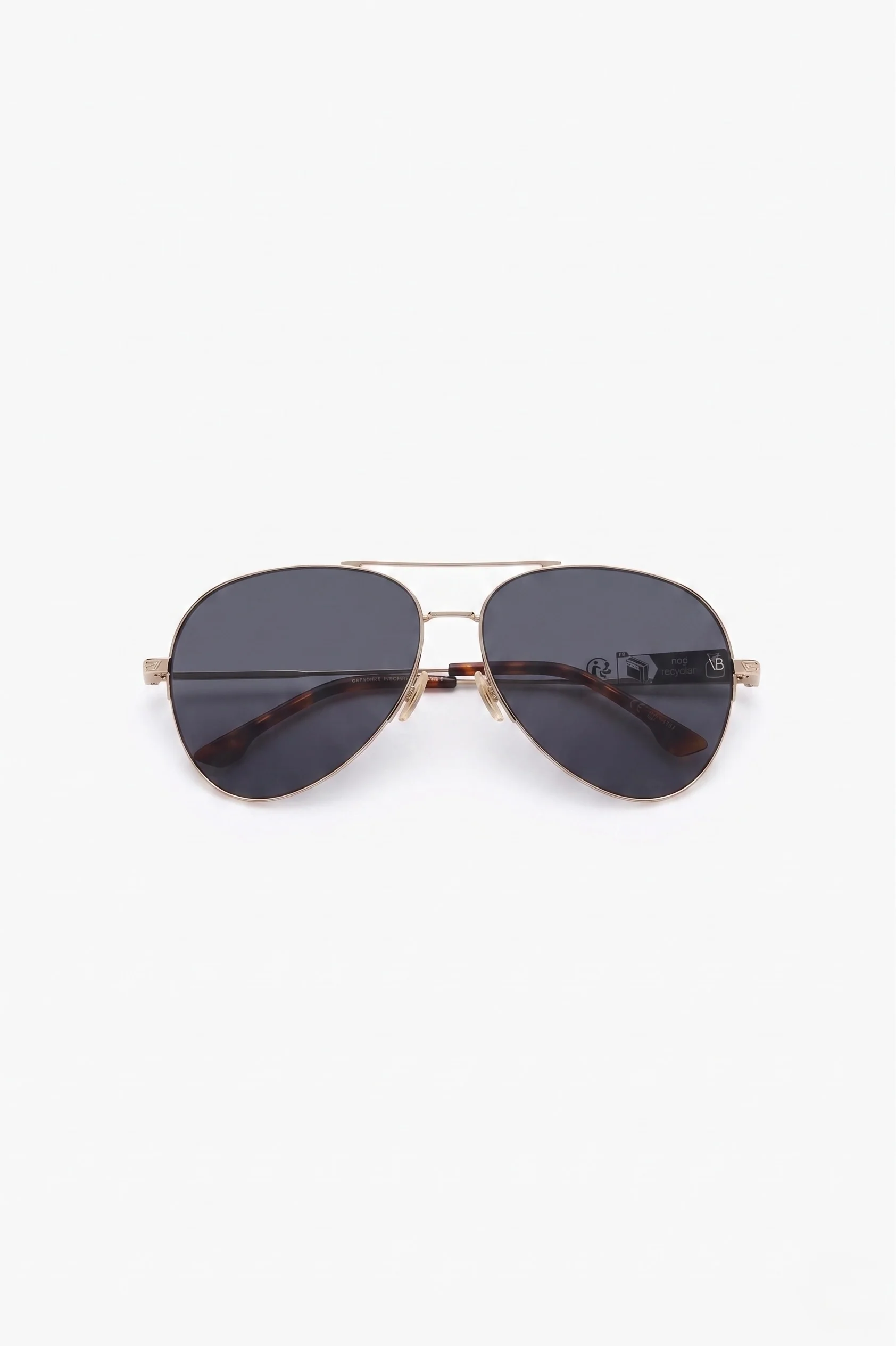 Fine Metal Pilot Sunglasses In Gold Black