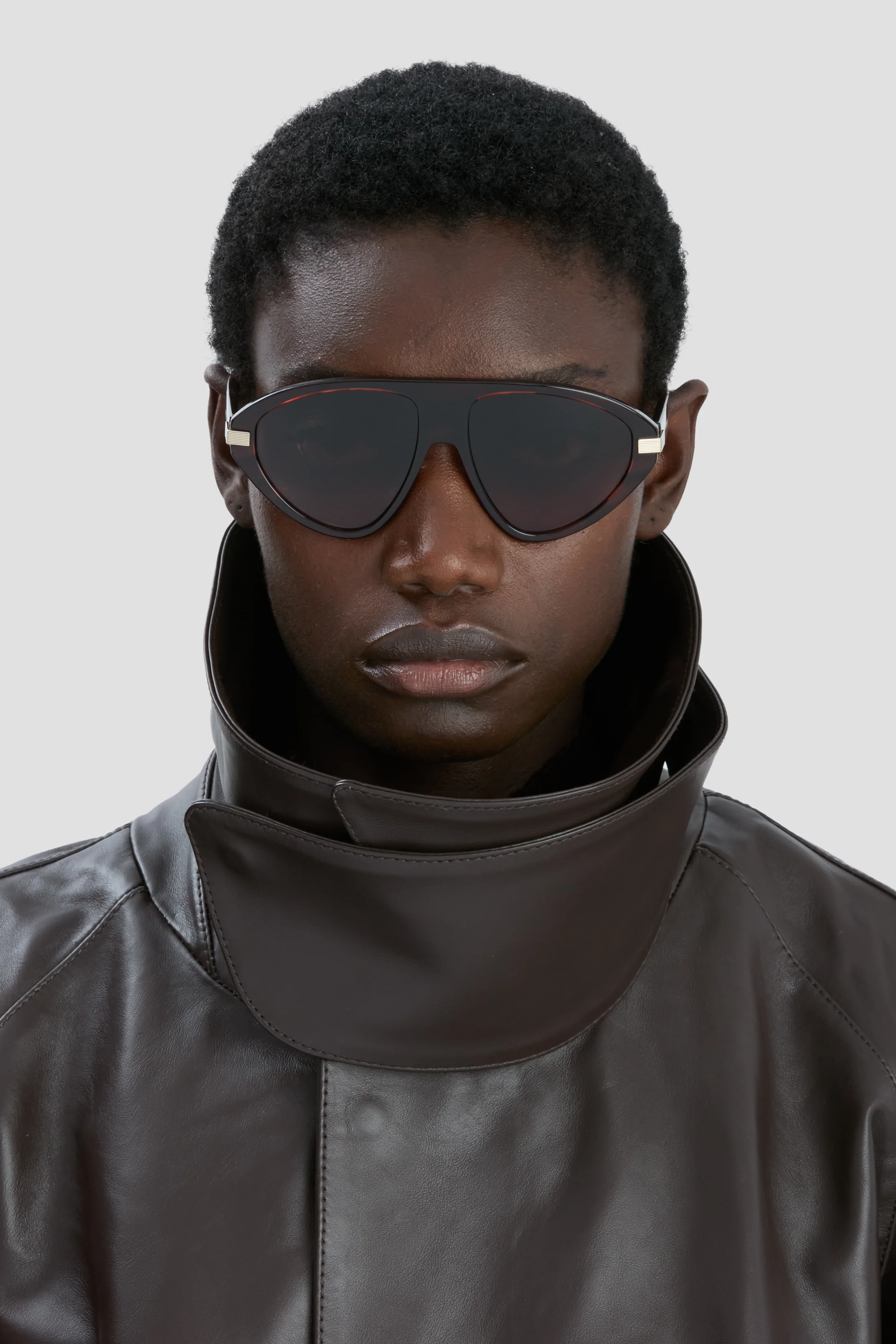 Visor Sunglasses In Striped Wine - Image 3